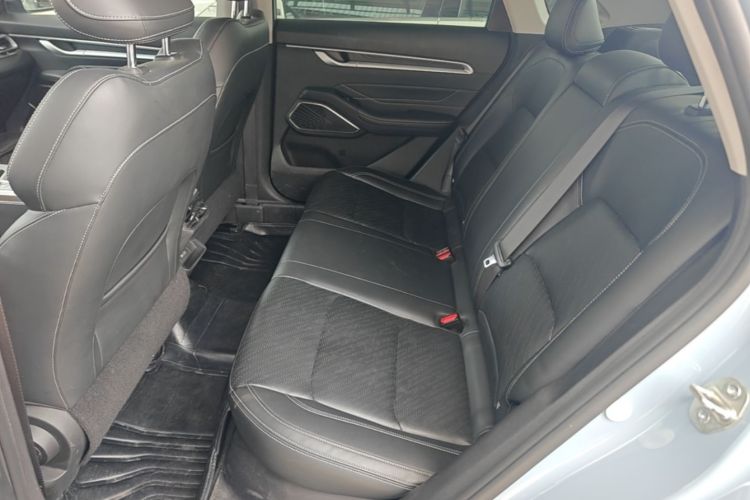 GEELY Emgrand 2023 car image #17