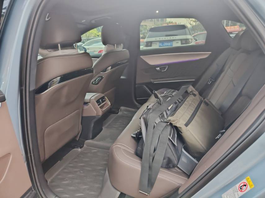 BYD Han 2024 car image #5