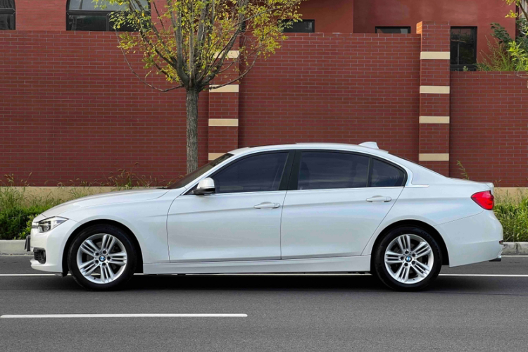 BMW 3 Series 2015 #5 BMW 3 Series 2015 immagine di auto #5