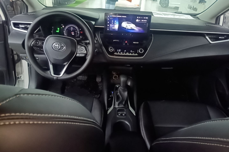 Toyota Corolla 2023 car image #10