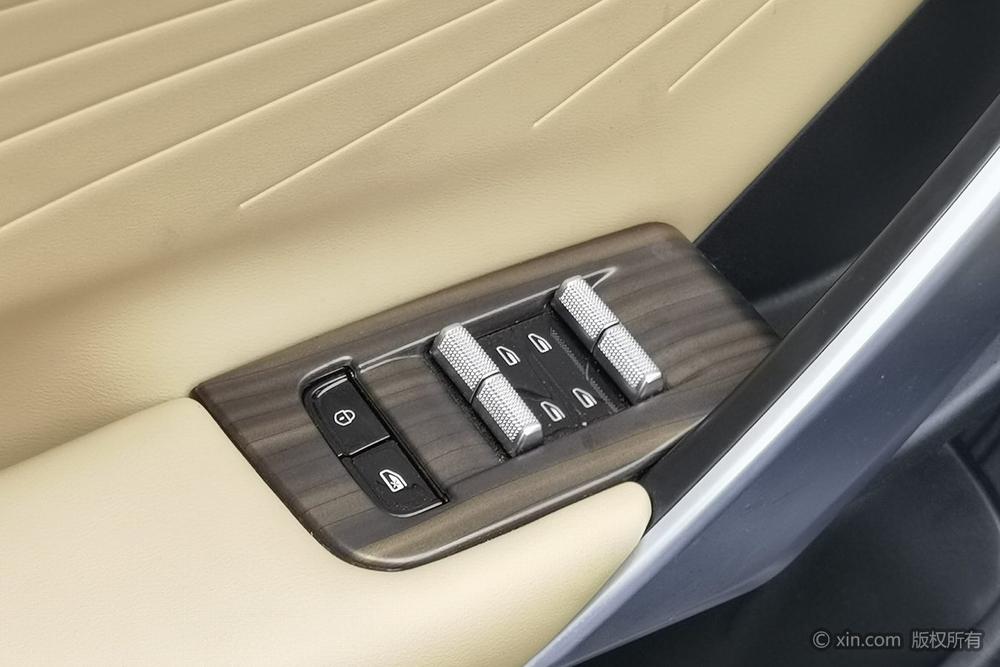 GEELY Boyue L 2023 car image #22