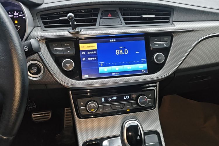 GEELY Emgrand GS 2016 #13 GEELY Emgrand GS 2016 car image #13