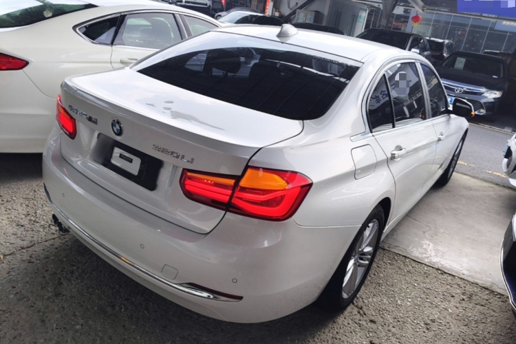 BMW 3 Series 2017 #5 BMW 3 Series 2017 car image #5