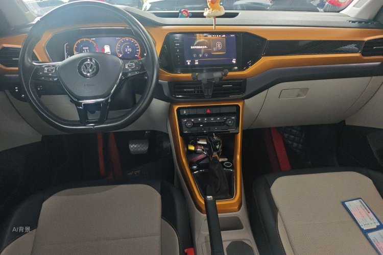Volkswagen T-Cross 2019 car image #11