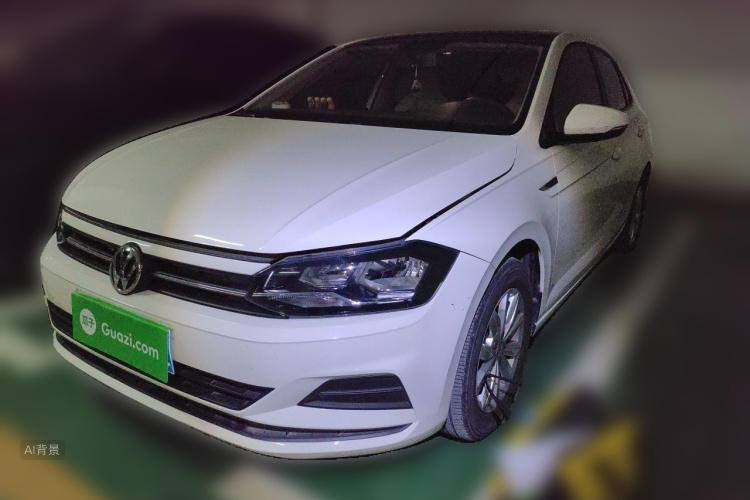 Volkswagen Polo 2021 car image #2