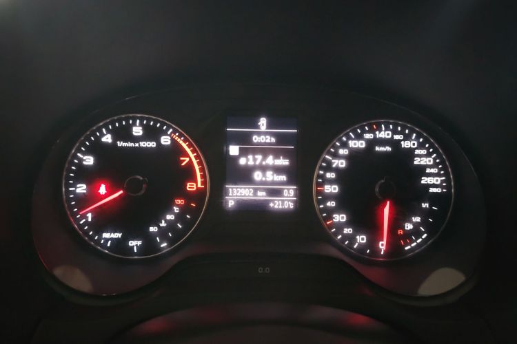Audi A3 2018 car image #12