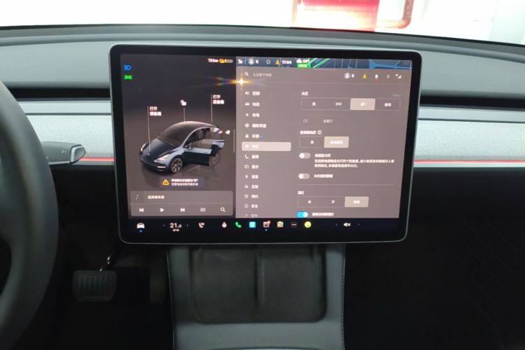 Tesla Model Y 2024 #13 Tesla Model Y 2024 car image #13