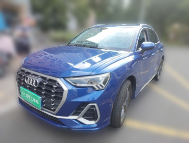 Audi Q3 2021 car image 