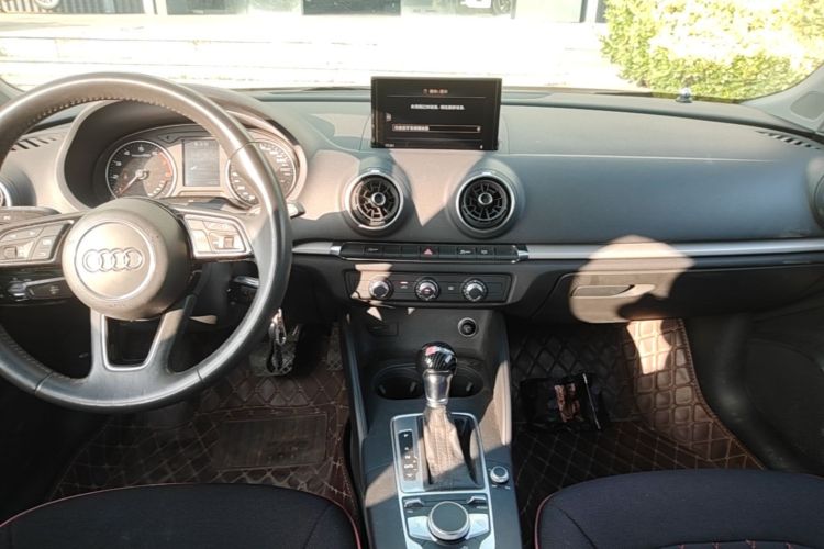 Audi A3 2020 immagine di auto #14