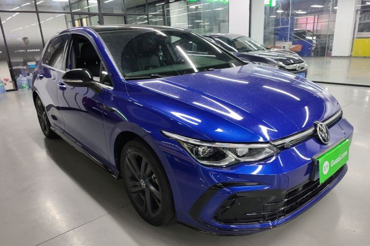 Volkswagen Golf 2022 car image #4