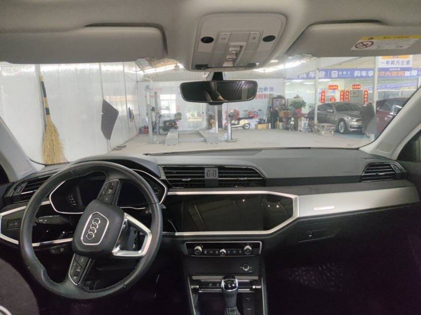 Audi Q3 2022 imagen de coche #2