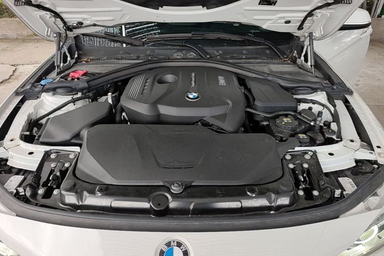 BMW 3 Series 2018 #20 BMW 3 Series 2018 car image #20
