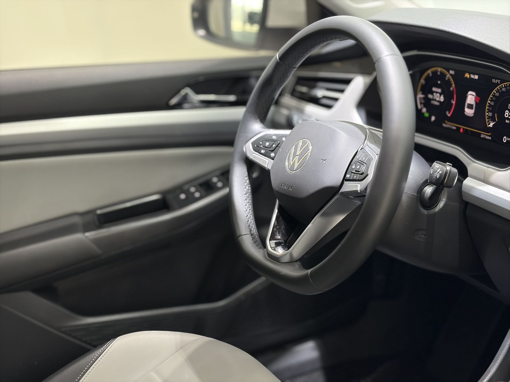 2022 #10 2022 car image #10