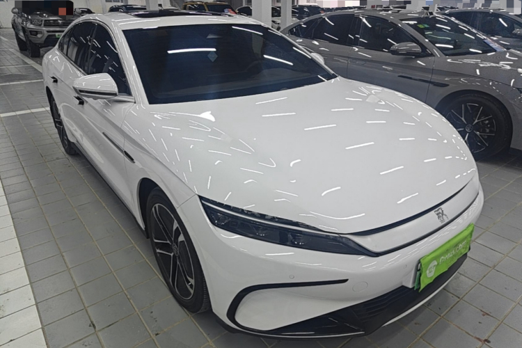 BYD Han 2023 car image #6