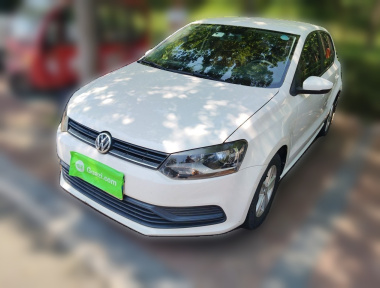 Volkswagen Polo 2015 Volkswagen Polo 2015 car image