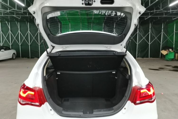 GEELY Emgrand 2017 #19 GEELY Emgrand 2017 car image #19
