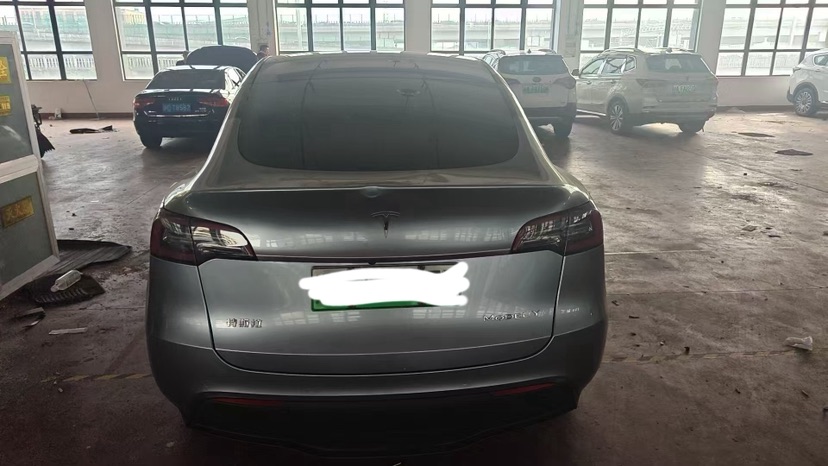 Tesla Model Y 2021 #7 Tesla Model Y 2021 car image #7
