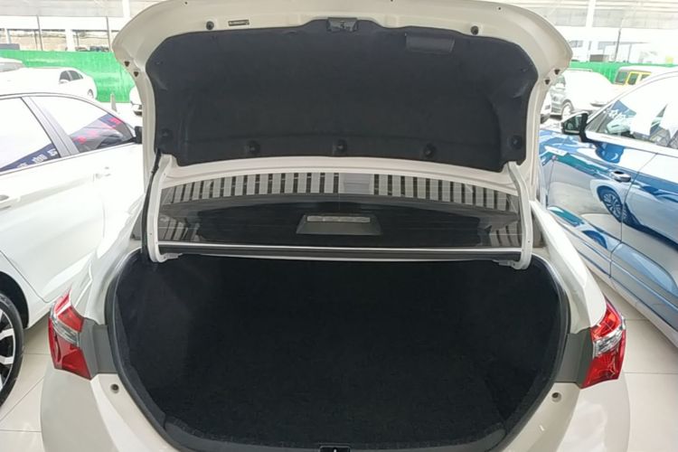 Toyota Corolla 2019 car image #19