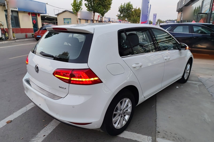 Volkswagen Golf 2016 car image #7