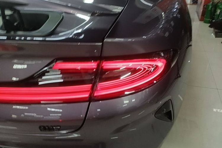 MI SU7 2024 car image #8