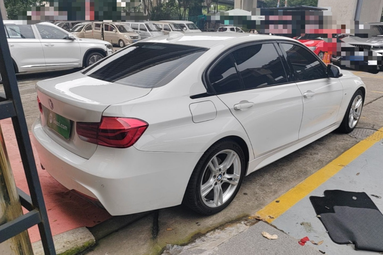 BMW 3 Series 2019 car image #7