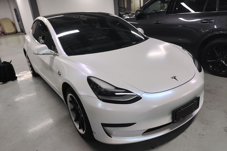 Tesla Model 3 2020 car image #4