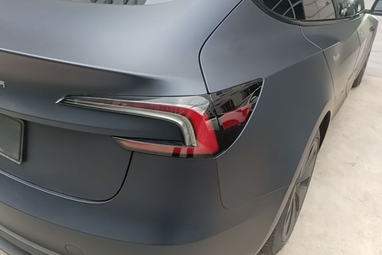 Tesla Model 3 2023 car image #8