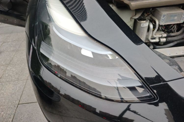 Tesla Model Y 2021 #8 Tesla Model Y 2021 car image #8