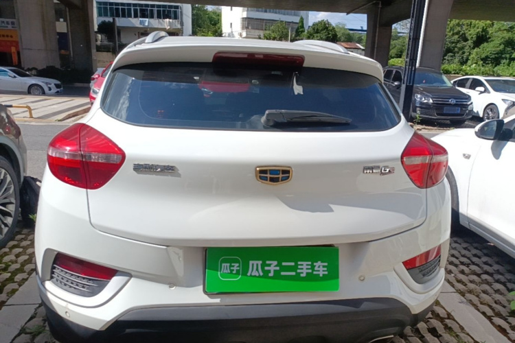 GEELY Emgrand GS 2016 car image #6