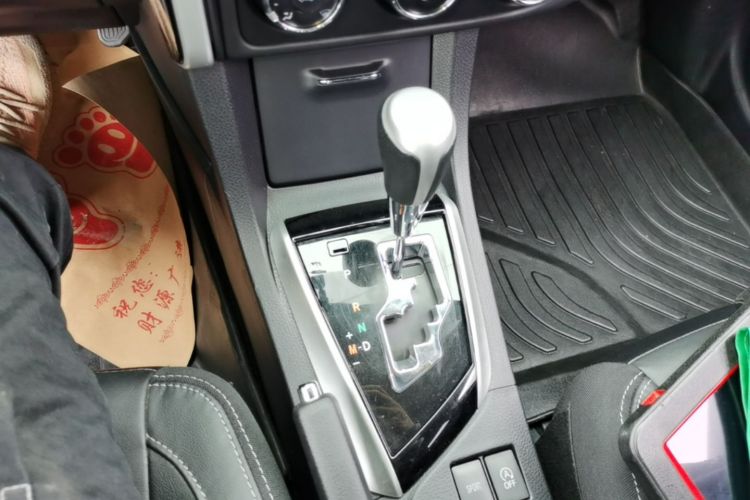 Toyota Corolla 2017 car image #18