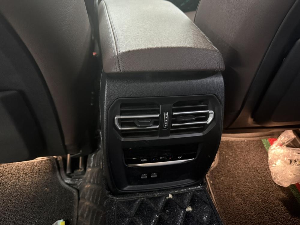 BMW 3 Series 2019 #9 BMW 3 Series 2019 car image #9