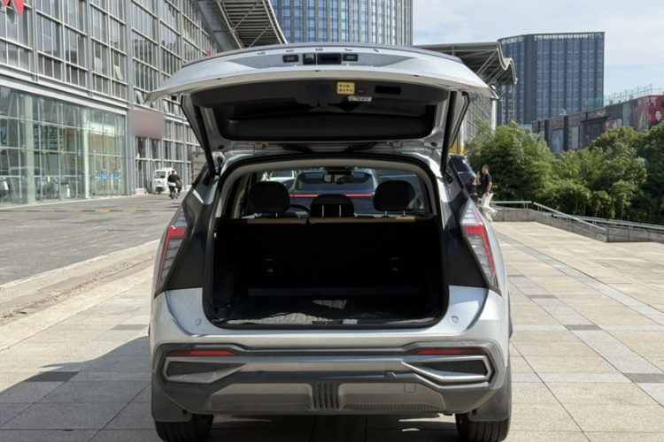 GEELY Boyue L 2023 car image #19