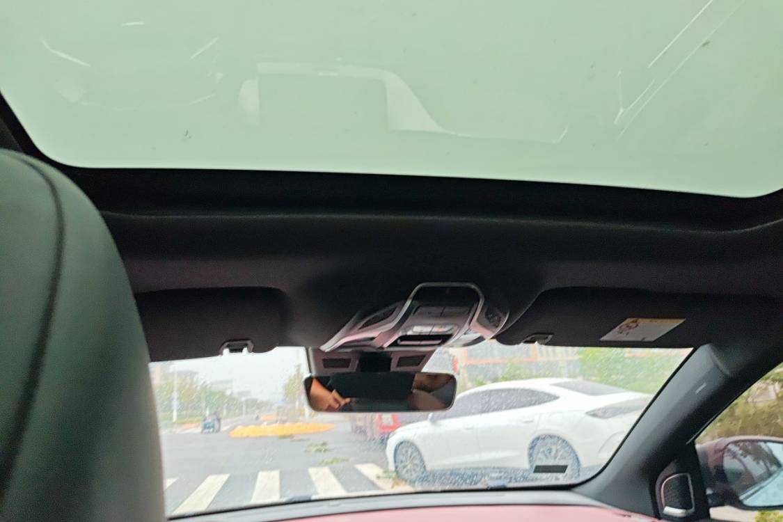 GEELY Coolray 2019 car image #20