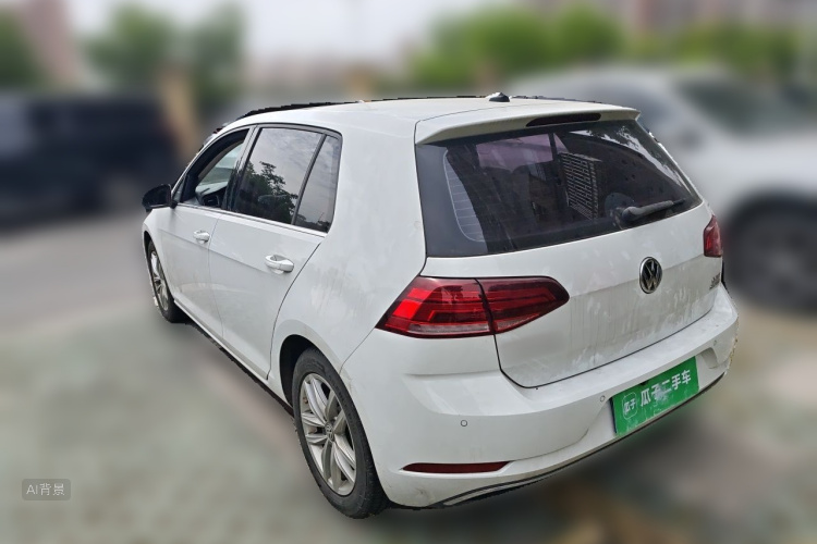 Volkswagen Golf 2019 car image #5