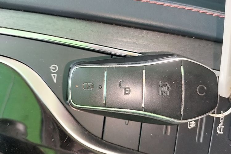 BYD Yuan Plus 2022 immagine di auto #14