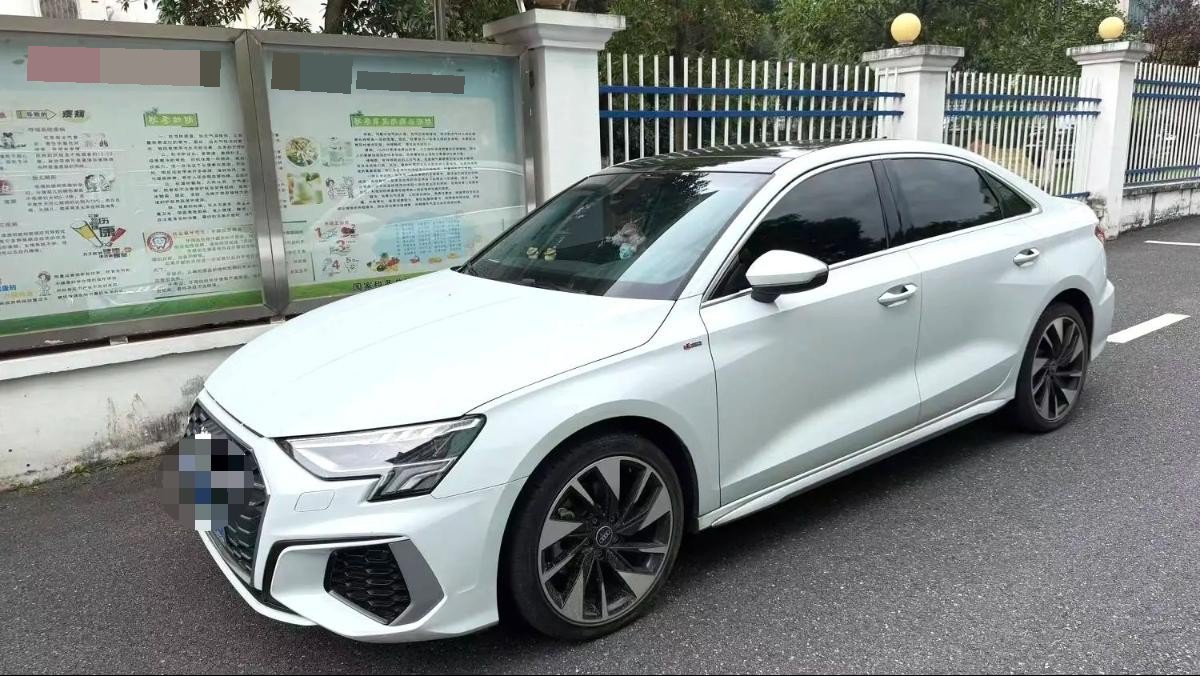 2022 2022 immagine di auto