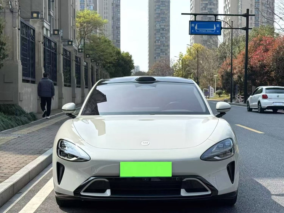 MI SU7 2025 MI SU7 2025 car image