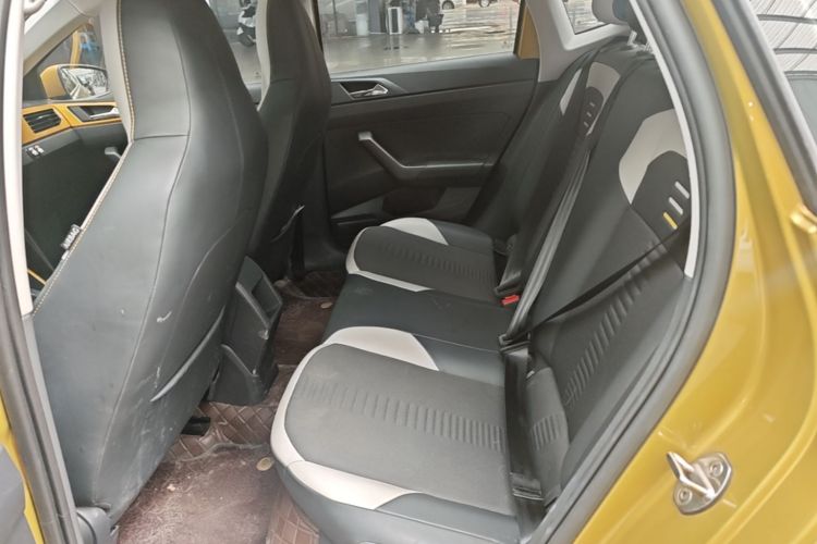 Volkswagen Polo 2020 car image #17