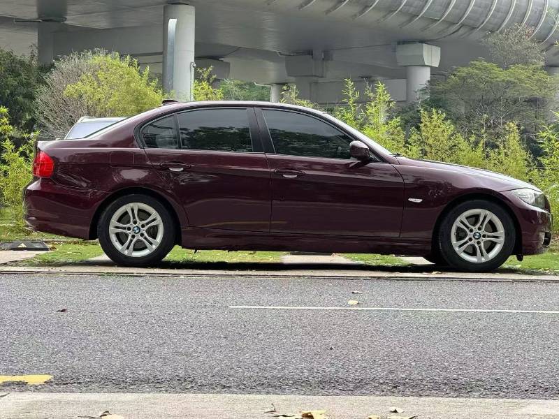 BMW 3 Series (Imported) 2010 #2 BMW 3 Series (Imported) 2010 car image #2