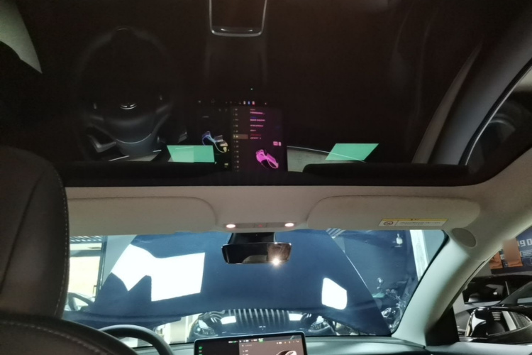 Tesla Model 3 2022 immagine di auto #18