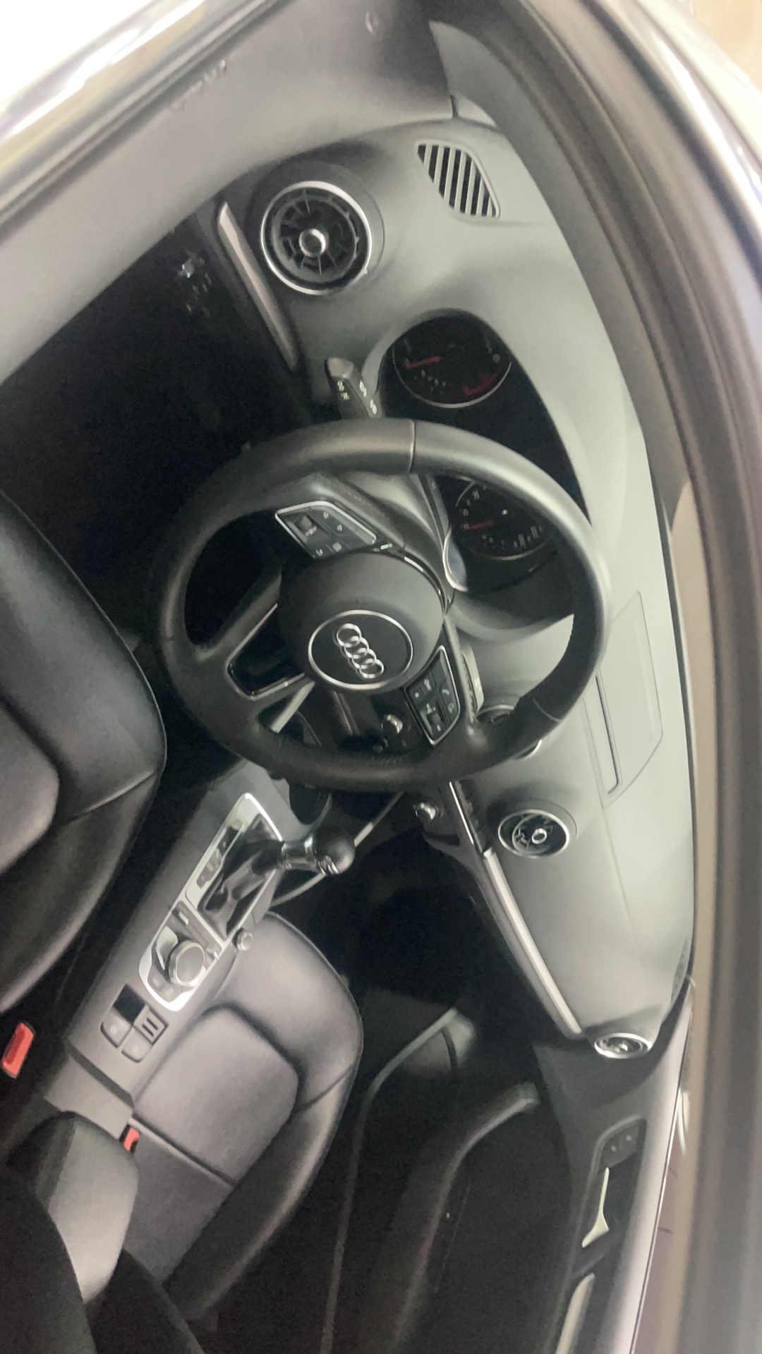 Audi A3 2019 car image #4