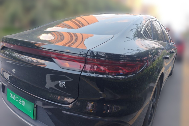BYD Han 2024 car image #5