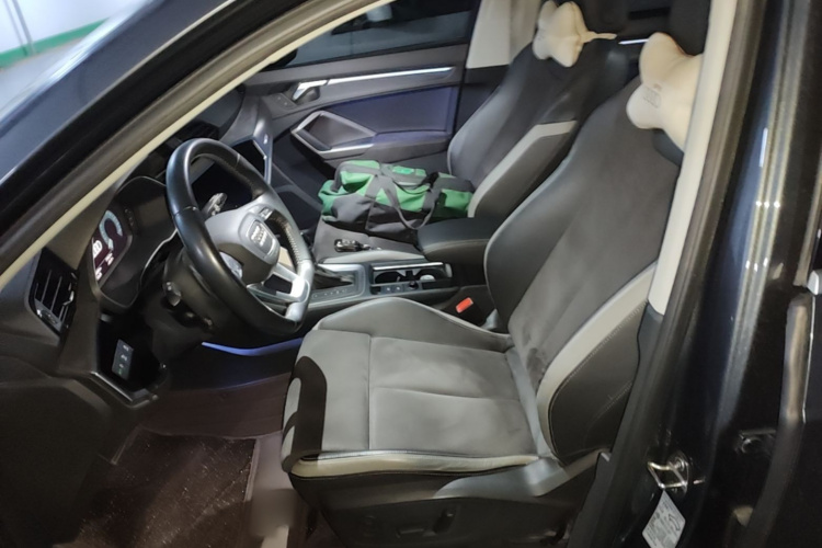 Audi Q3 2019 #17 Audi Q3 2019 car image #17