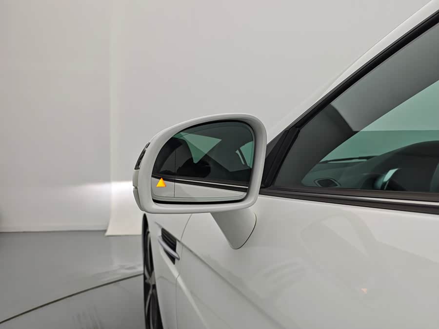 Mercedes-Benz SLC Class 2017 car image #35