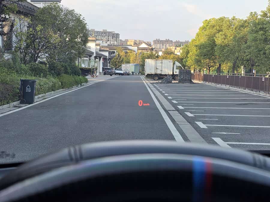 BMW X6 M 2012 car image #35