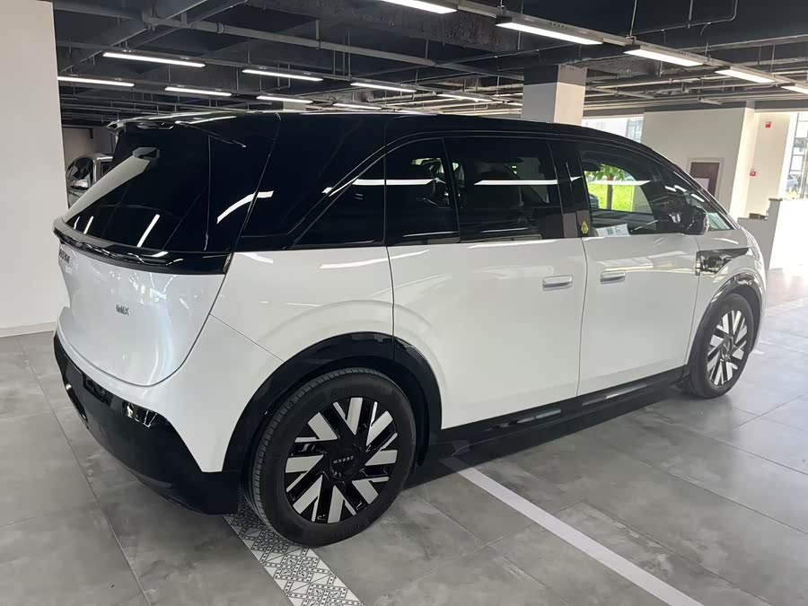 Zeekr MIX 2024 صورة سيارة #35