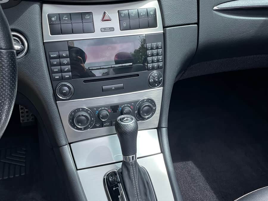 Mercedes-Benz CLK Class 2009 #35 Mercedes-Benz CLK Class 2009 car image #35