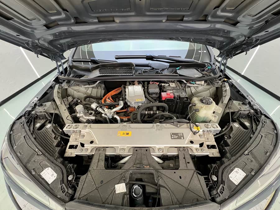 BMW iX M60 2023 car image #35