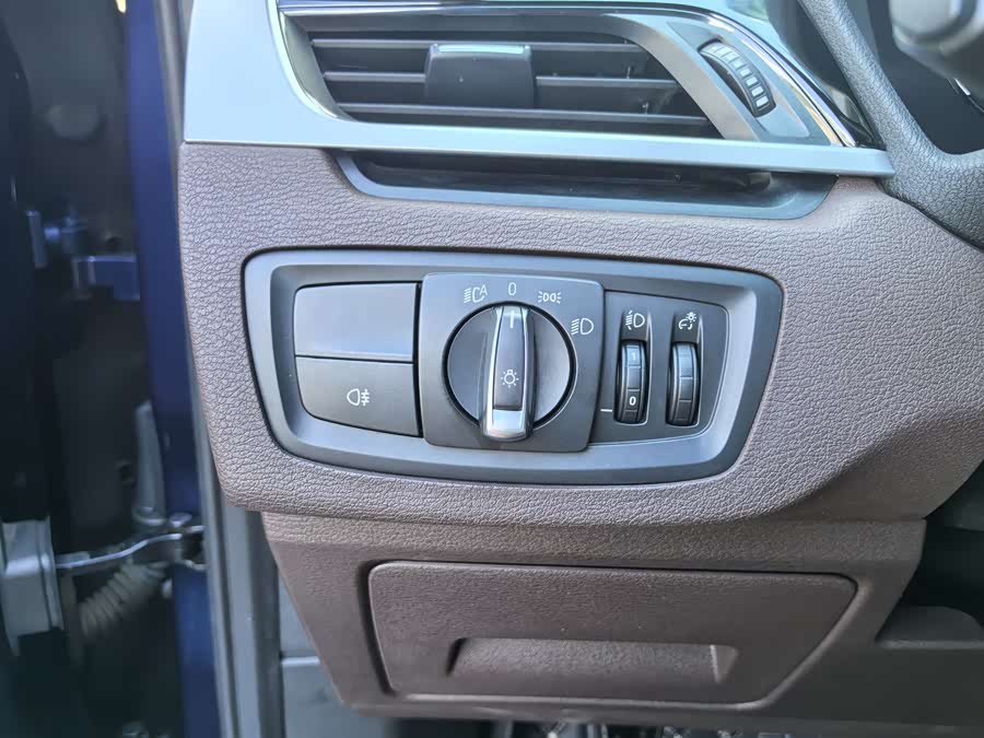 BMW X1 New Energy 2020 car image #35