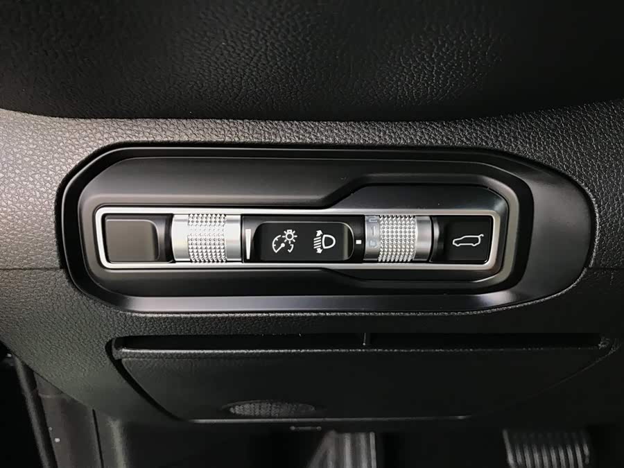 GEELY Okavango L 2024 #35 GEELY Okavango L 2024 car image #35